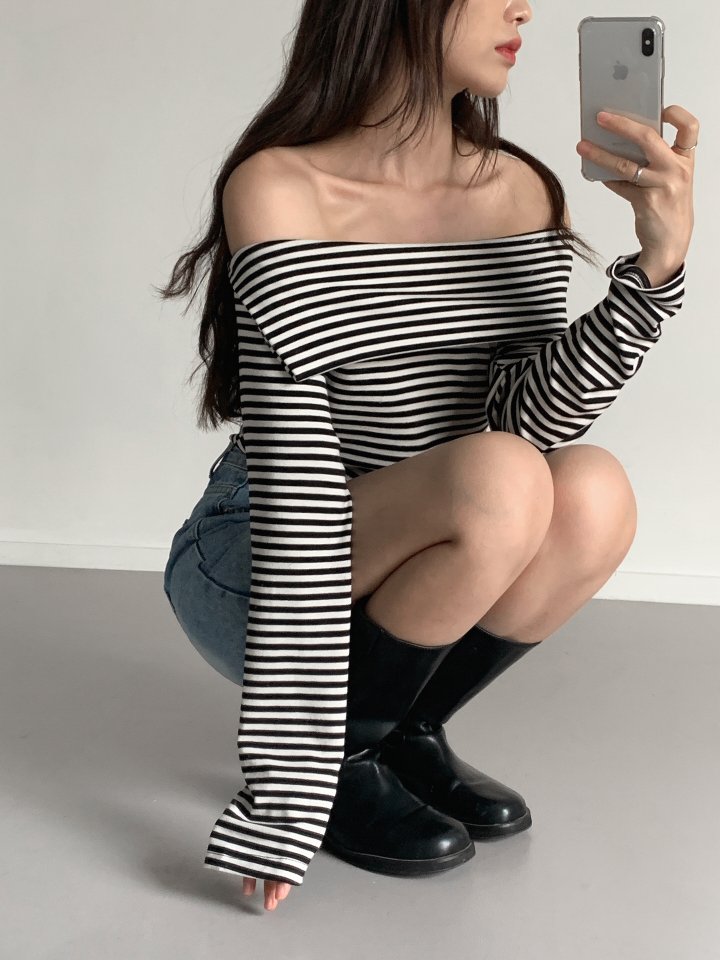 Queensmade - Korean Women Fashion - #thatsdarling - Log Off-Shoulder Tee - 8