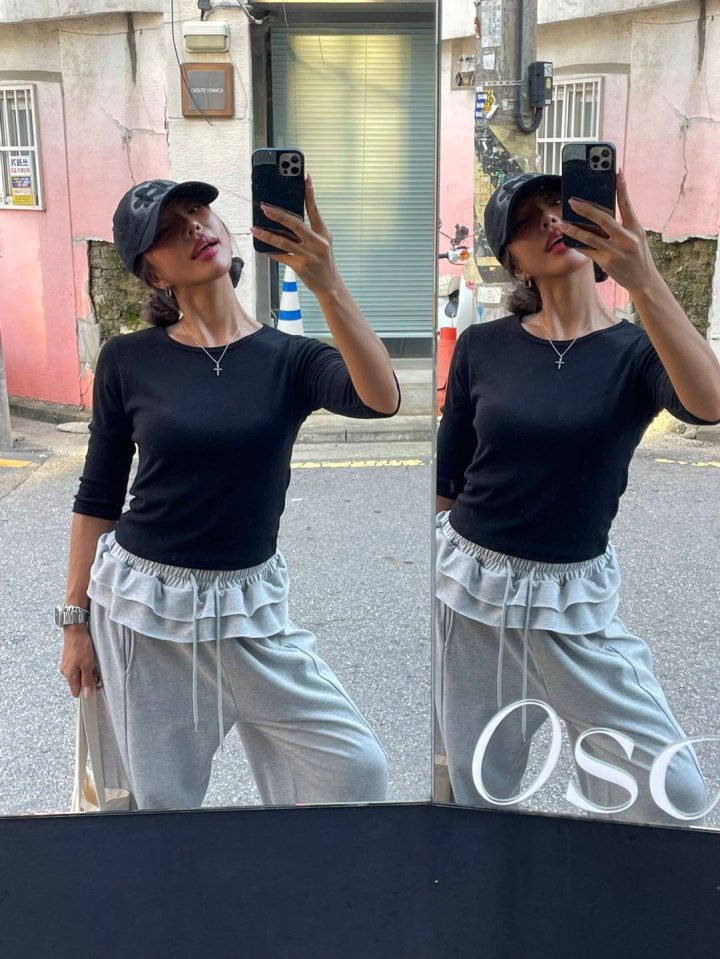Queensmade - Korean Women Fashion - #vintageinspired - Simple Sleeve Tee