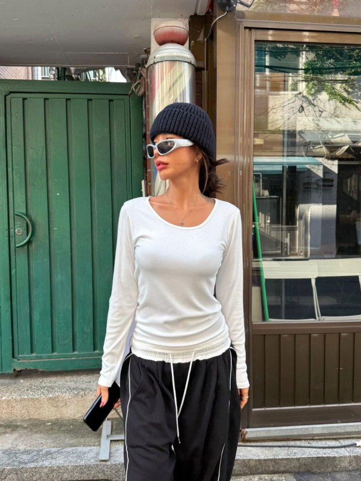 Queensmade - Korean Women Fashion - #womensfashion - Ribbed U-Neck Tee - 3