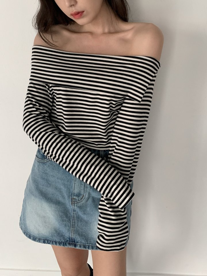 Queensmade - Korean Women Fashion - #womensfashion - Log Off-Shoulder Tee