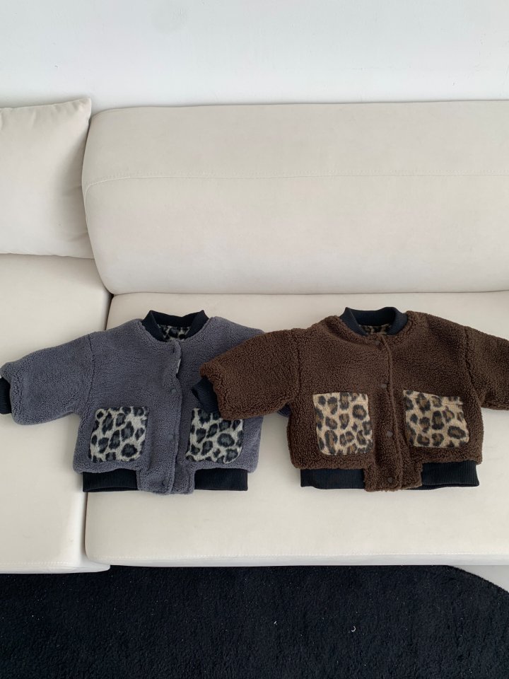 Sundaykids - Korean Children Fashion - #childrensboutique - Reversible Leopard Fleece Jacket