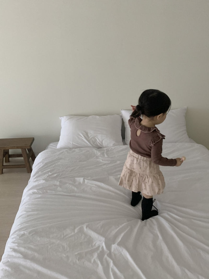 Sundaykids - Korean Children Fashion - #kidsshorts - Sweet Frill Round Tee - 4