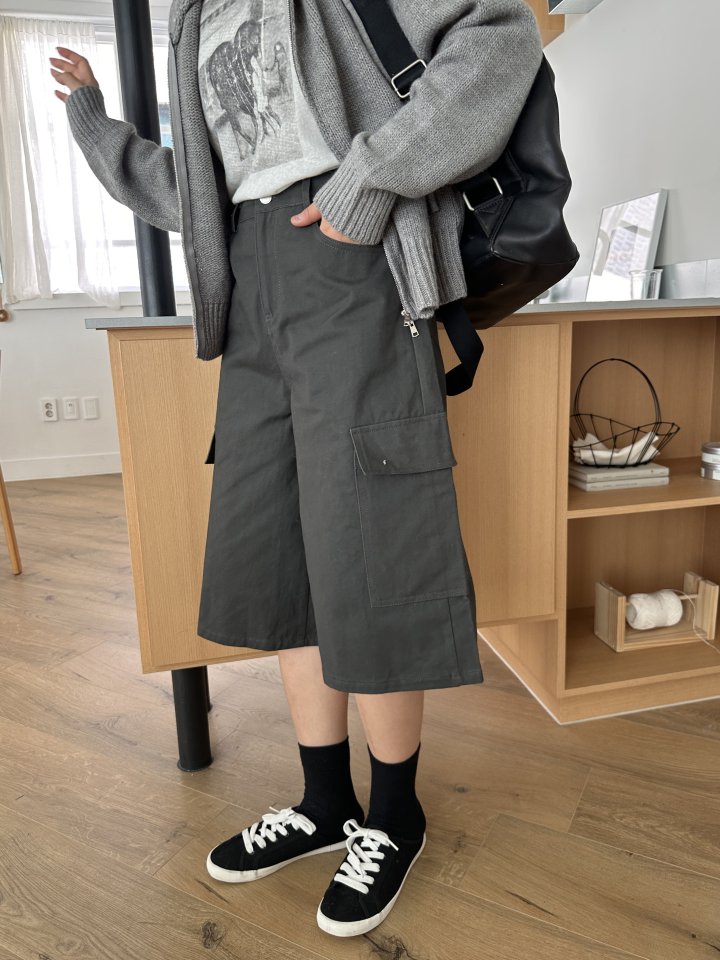 There By - Korean Women Fashion - #momslook - Pocket Bermuda Pants