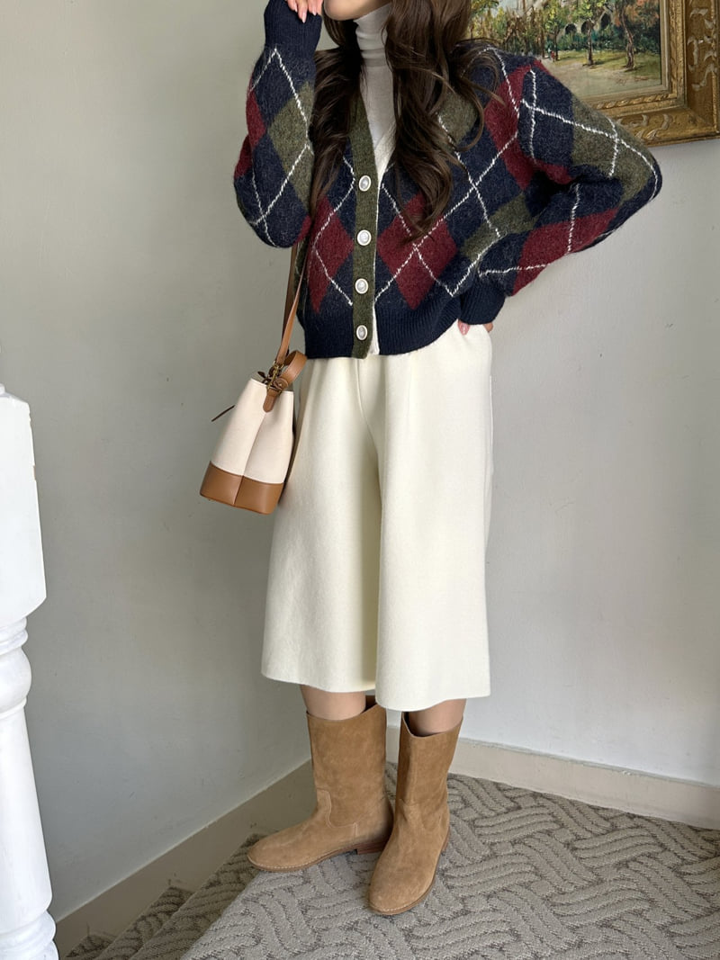 There By - Korean Women Fashion - #momslook - Knit Bermuda Shorts - 8