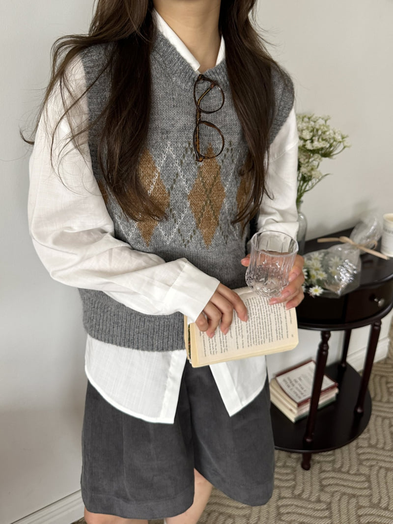 There By - Korean Women Fashion - #momslook - Mabel Vest - 9
