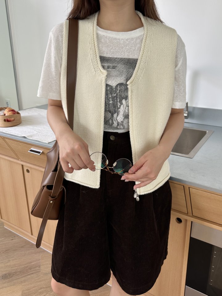 There By - Korean Women Fashion - #thatsdarling - Autumn Zipper Vest - 3