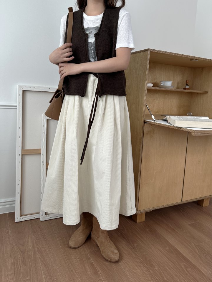 There By - Korean Women Fashion - #thelittlethings - Autumn Zipper Vest - 5