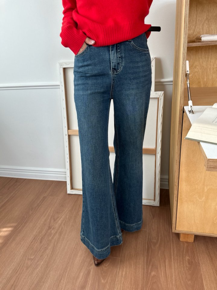 There By - Korean Women Fashion - #thelittlethings - 999 Bootscut Denim Pants