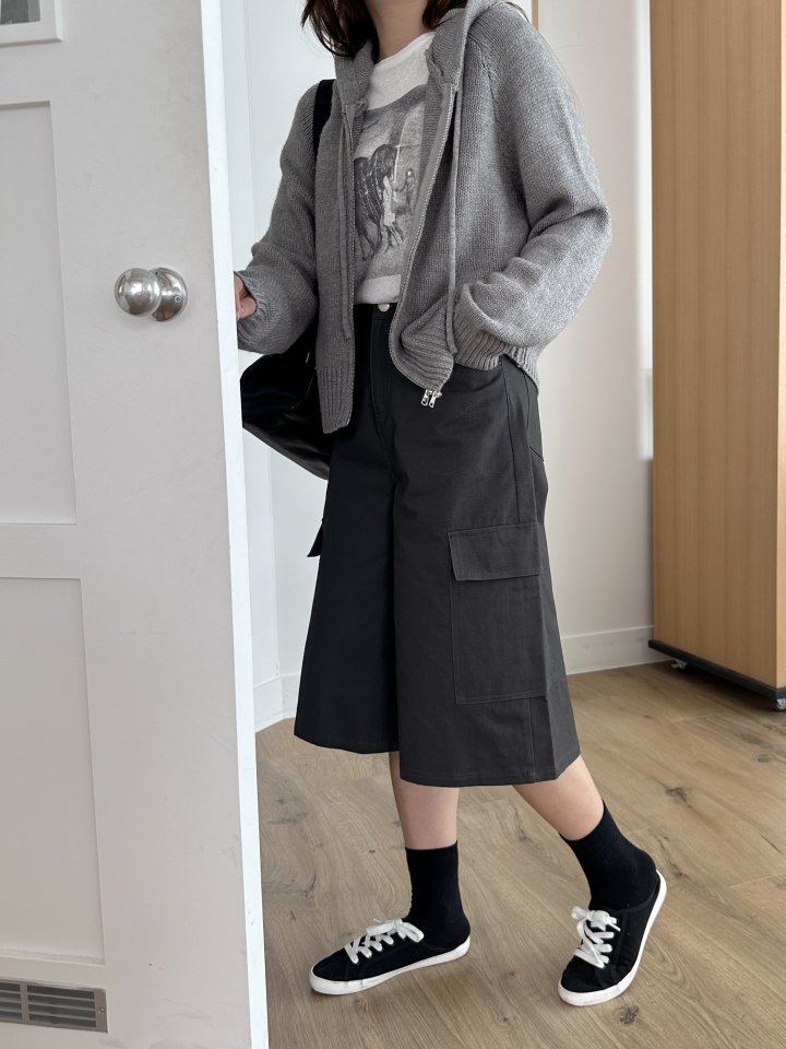 There By - Korean Women Fashion - #vintageinspired - Pocket Bermuda Pants - 3