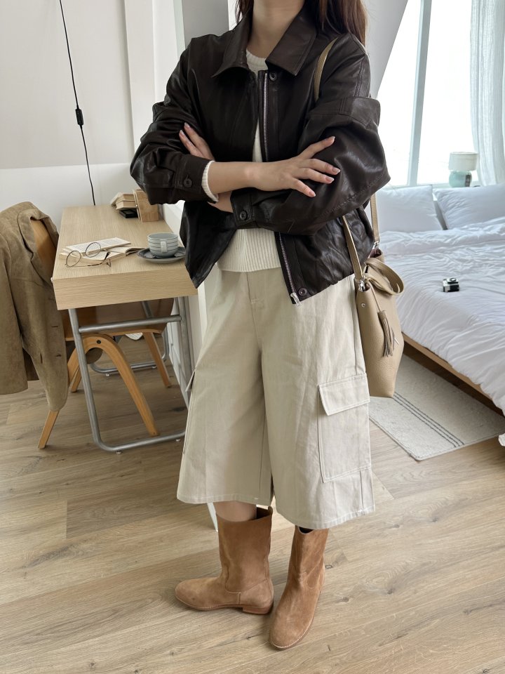 There By - Korean Women Fashion - #vintageinspired - Pocket Bermuda Pants - 2