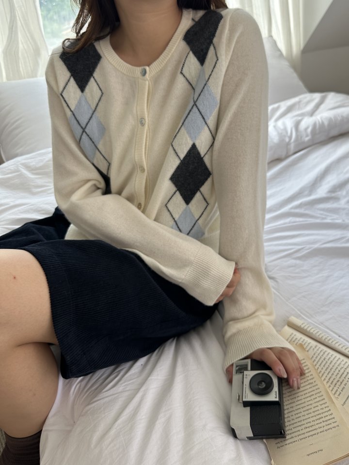 There By - Korean Women Fashion - #vintageinspired - Wool Argyle Cardigan - 4