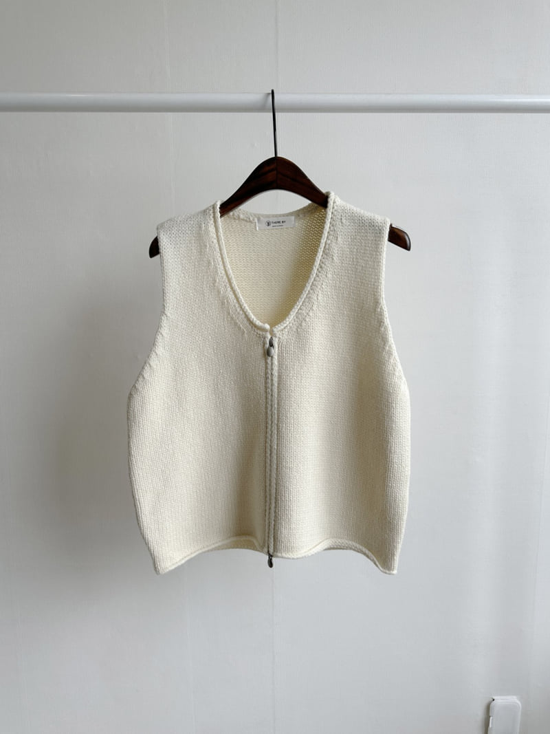 There By - Korean Women Fashion - #womensfashion - Autumn Zipper Vest - 10