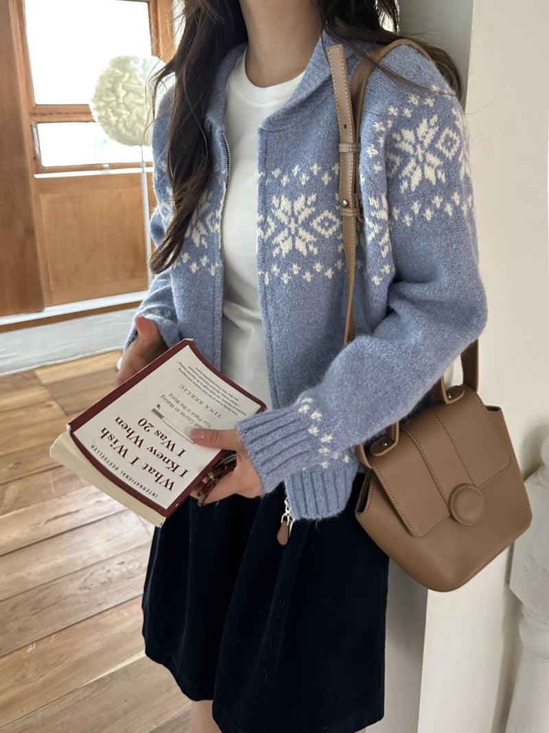 There By - Korean Women Fashion - #womensfashion - Snowflake Zipper Cardigan