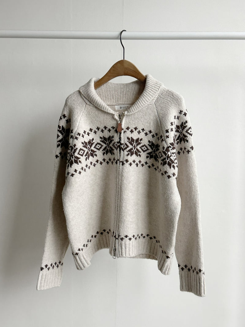 There By - Korean Women Fashion - #womensfashion - Snowflake Zipper Cardigan - 11