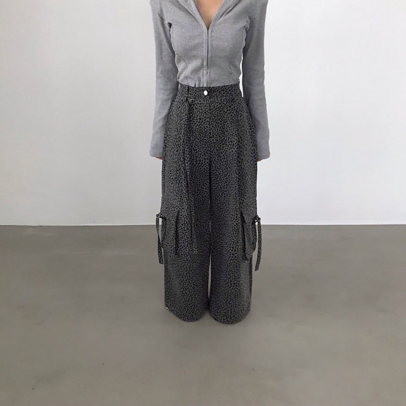Twomoon - Korean Women Fashion - #momslook - Leo Belted Pants - 2