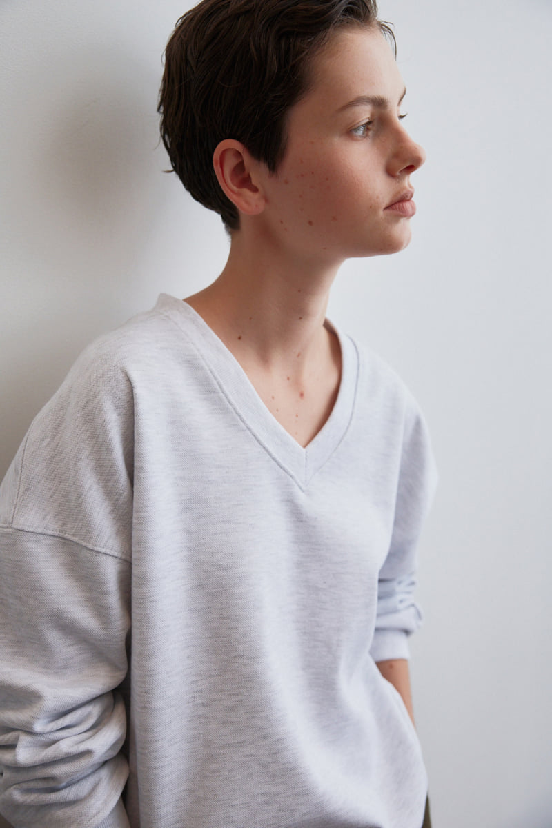 Understanding - Korean Women Fashion - #momslook - V Neck Sweatshirt - 5