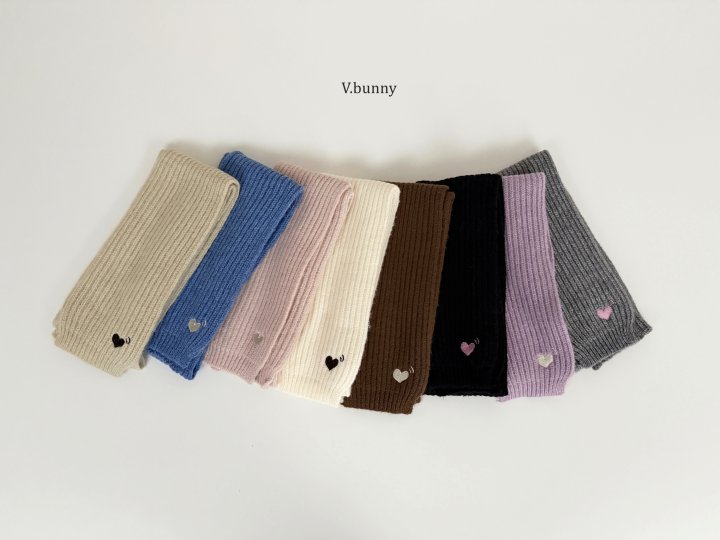 V Bunny - Korean Children Fashion - #littlefashionista - Heart Embroidery Muffler - 2