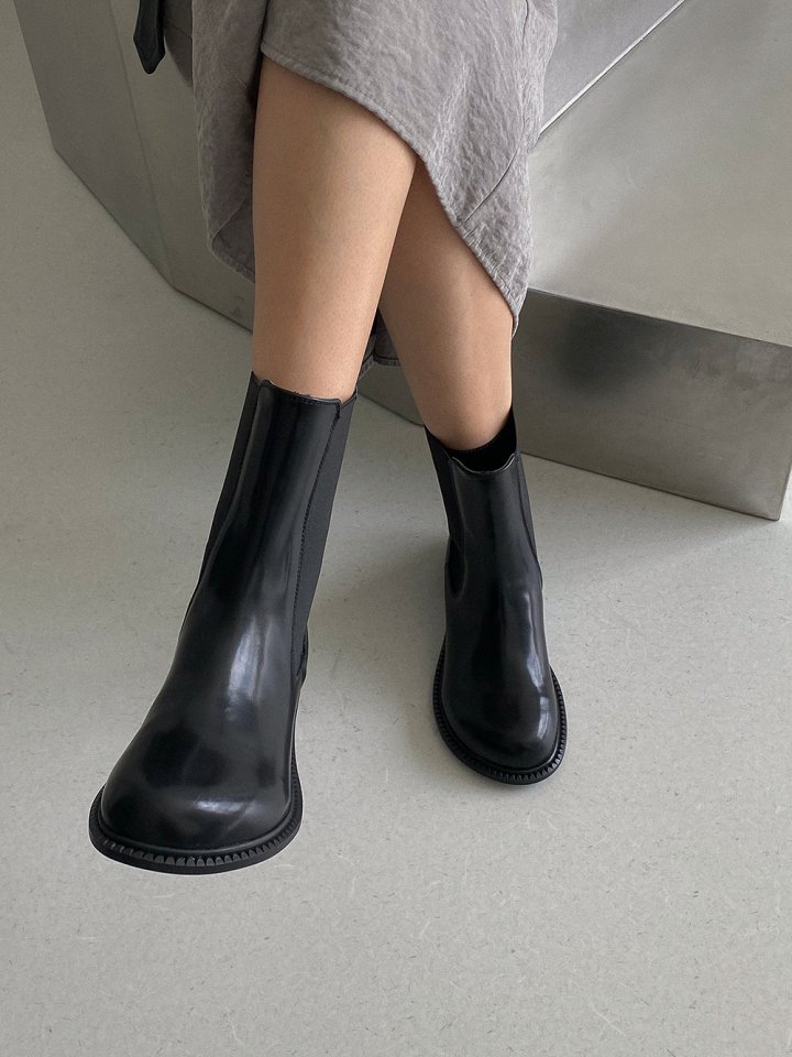 Vade - Korean Women Fashion - #momslook - Basic Half Mid Boots - 3