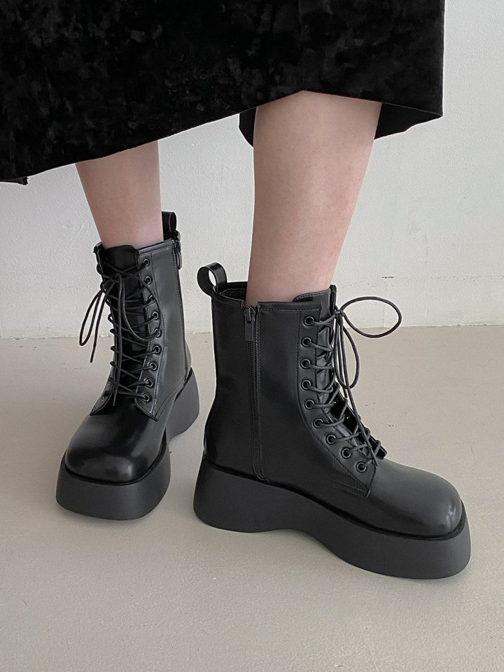 Vade - Korean Women Fashion - #momslook - Half Mid Square Walker Boots - 11