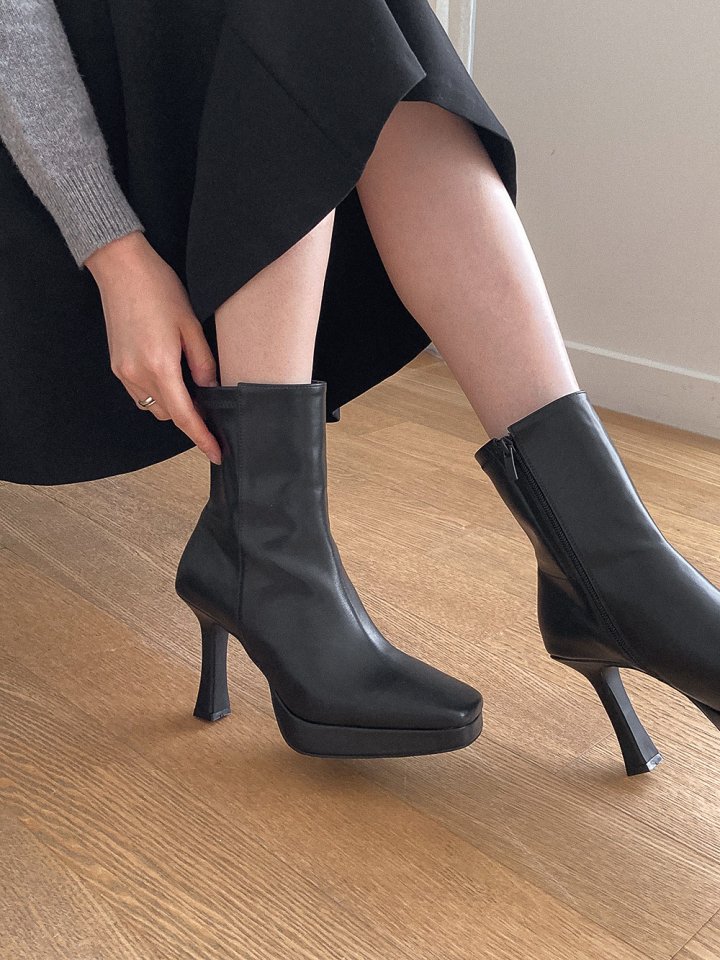 Vade - Korean Women Fashion - #momslook - Walker Heel Span Ankle Boots - 10