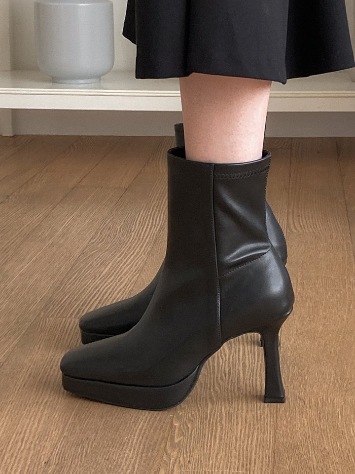 Vade - Korean Women Fashion - #momslook - Walker Heel Span Ankle Boots - 8
