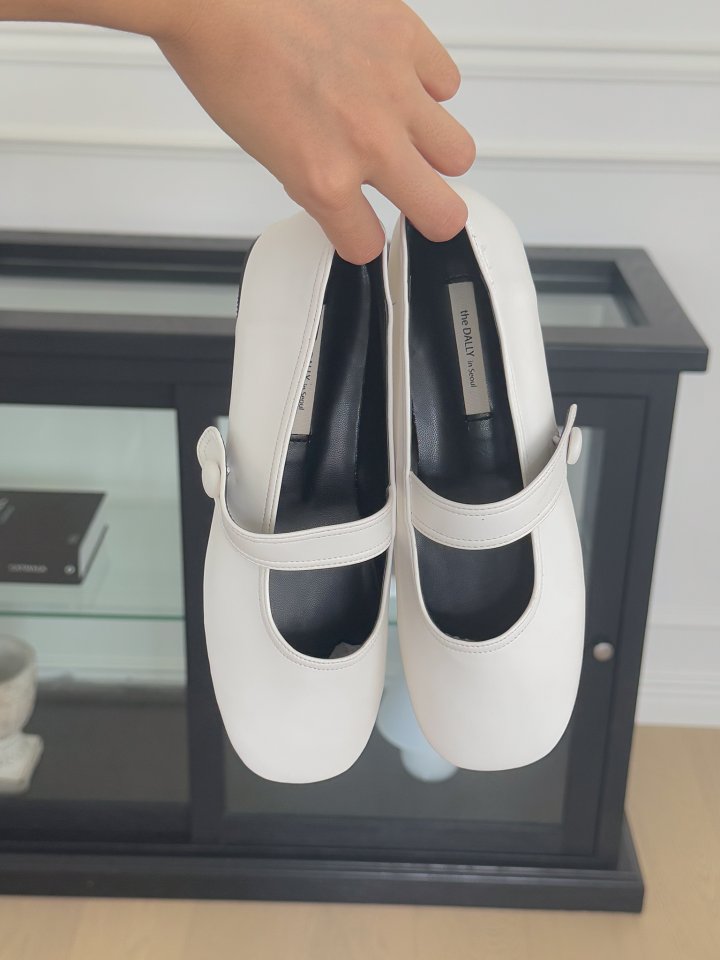 Vade - Korean Women Fashion - #momslook - Cushioned Square Mary Jane Flats - 6