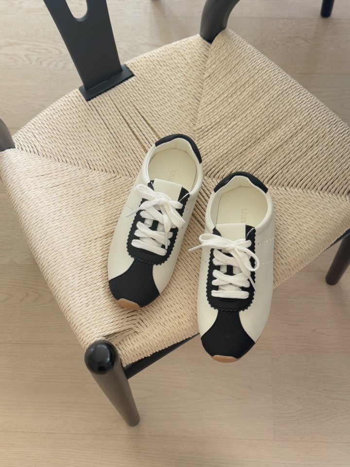 Vade - Korean Women Fashion - #momslook - Mu Slim Color Block Sneakers - 10