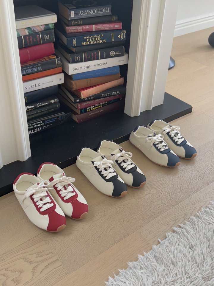 Vade - Korean Women Fashion - #womensfashion - Mu Slim Color Block Sneakers - 4