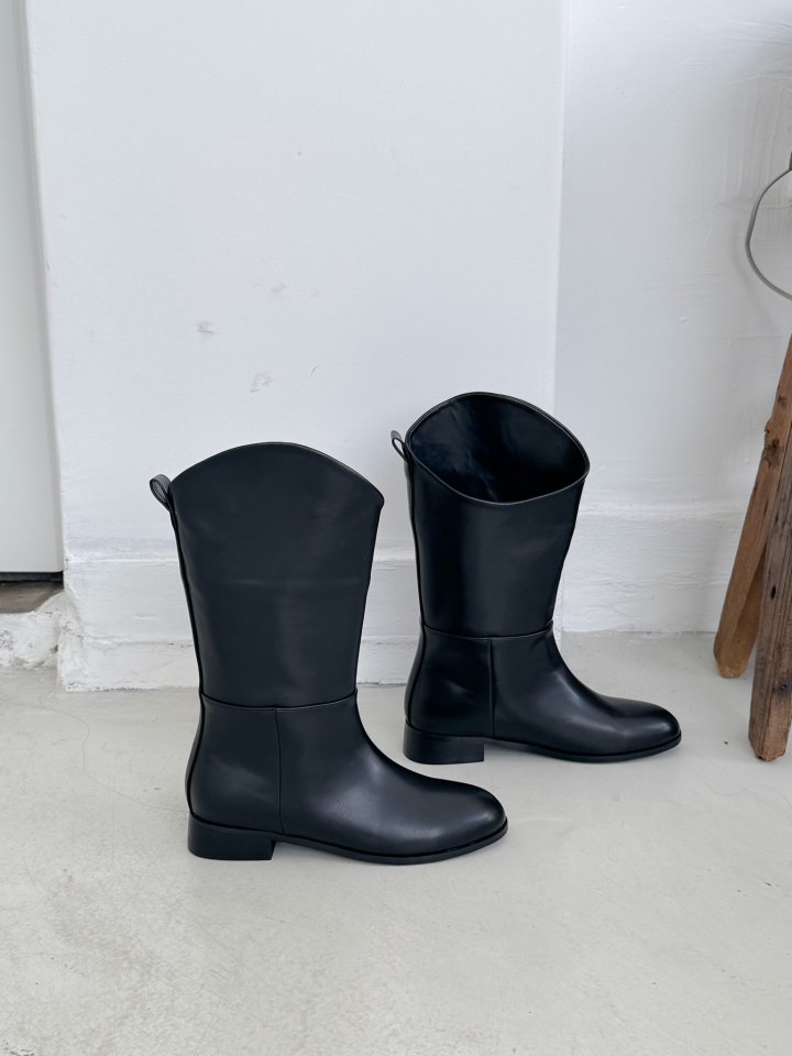 Vade - Korean Women Fashion - #momslook - Basic Half Mid Walker Boots - 9