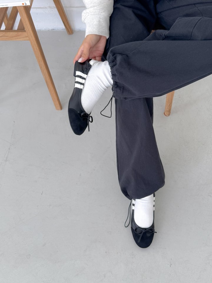 Vade - Korean Women Fashion - #momslook - Mimi Unique Flat Sneakers - 6
