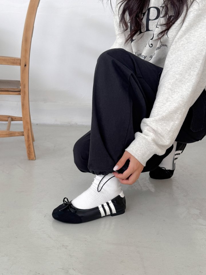 Vade - Korean Women Fashion - #momslook - Mimi Unique Flat Sneakers - 8