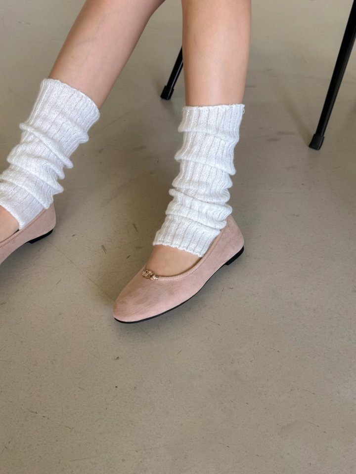Vade - Korean Women Fashion - #momslook - Suede Point Flats