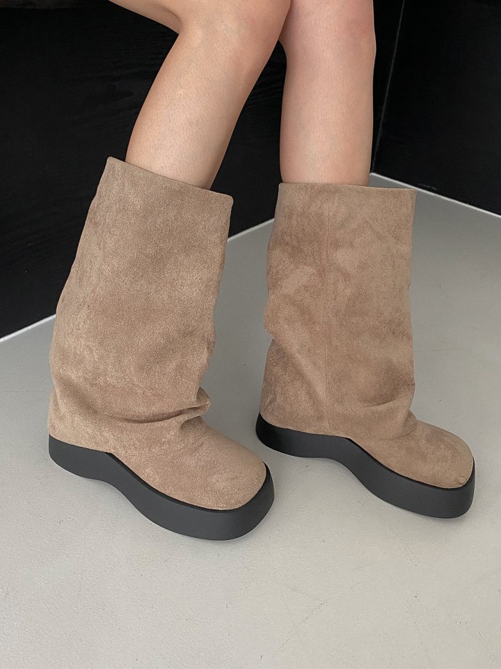 Vade - Korean Women Fashion - #momslook - Round Suede Half Mid Boots - 5