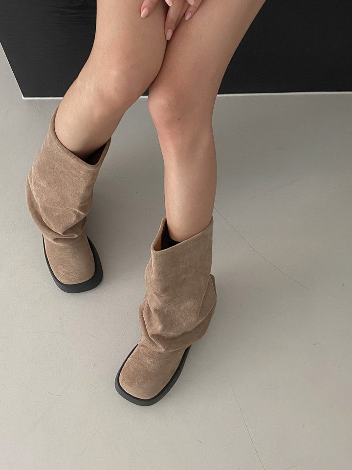 Vade - Korean Women Fashion - #momslook - Round Suede Half Mid Boots - 6