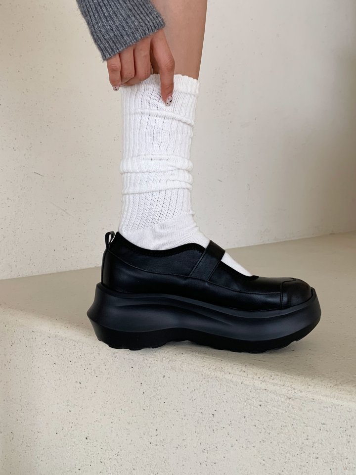 Vade - Korean Women Fashion - #momslook - Round Puffy Mary Jane Sneakers - 5