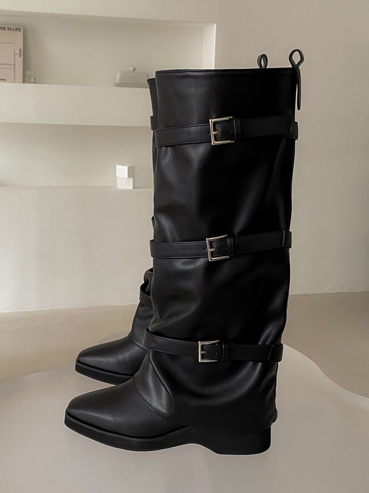 Vade - Korean Women Fashion - #momslook - Buckle Velcro Round Boots - 12
