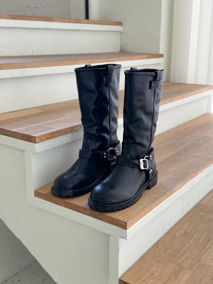 Vade - Korean Women Fashion - #momslook - Half Buckle Round Mid Boots - 11
