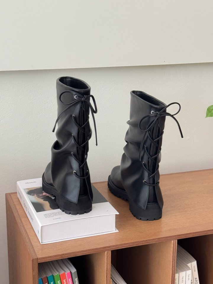 Vade - Korean Women Fashion - #momslook - Round Point Half Boots - 11