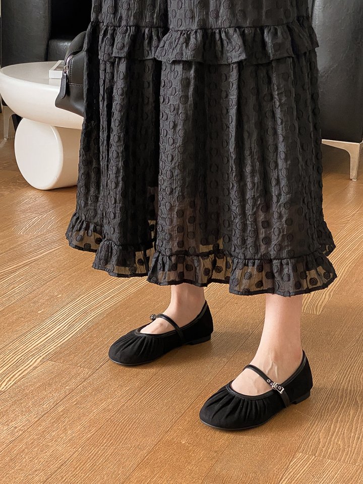 Vade - Korean Women Fashion - #momslook - Basic Pleated Strap Flats - 12