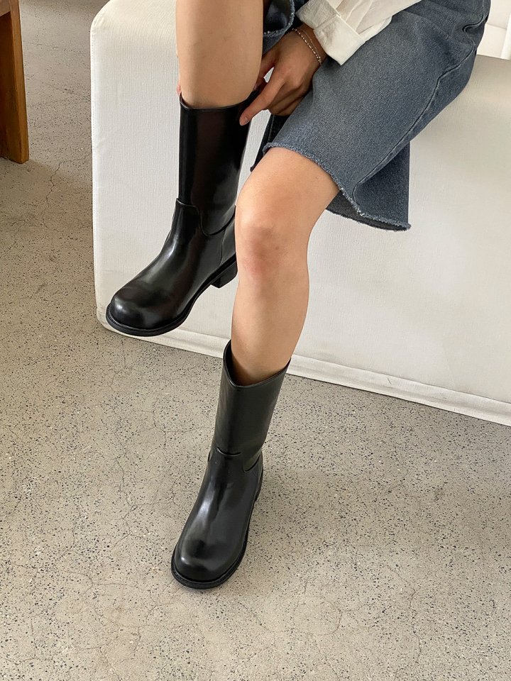 Vade - Korean Women Fashion - #momslook - Low Heel Half Walker Boots - 3