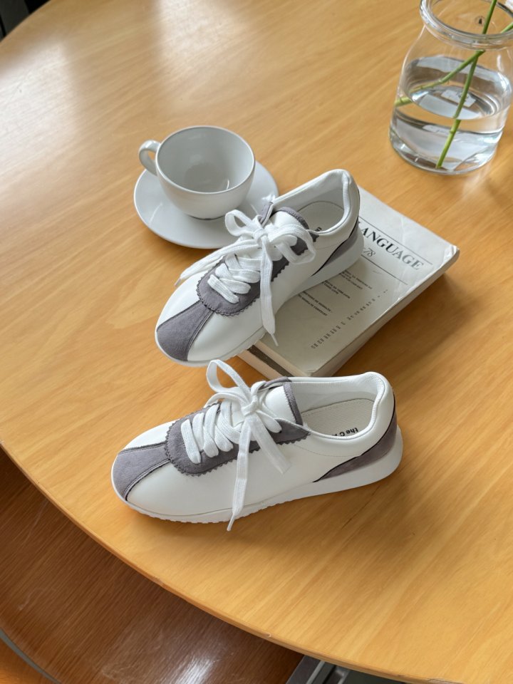 Vade - Korean Women Fashion - #momslook - Round Core Sneakers - 9