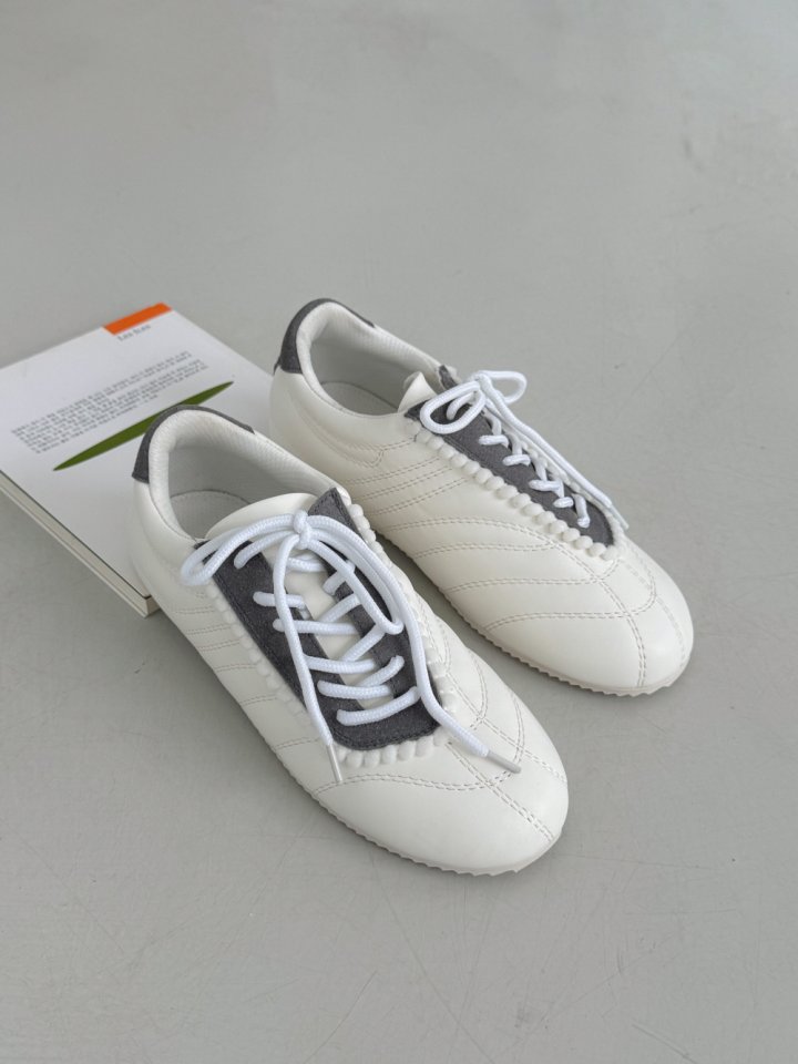 Vade - Korean Women Fashion - #momslook - Strap Slim Sneakers - 5
