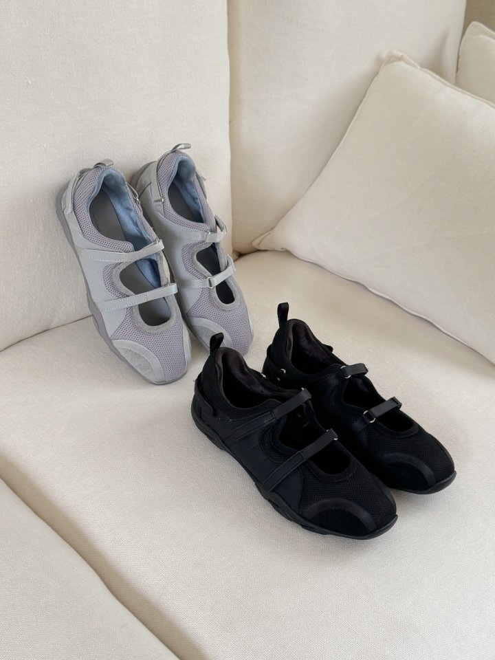 Vade - Korean Women Fashion - #momslook - Speed Cat Mary Jane Flat Sneakers