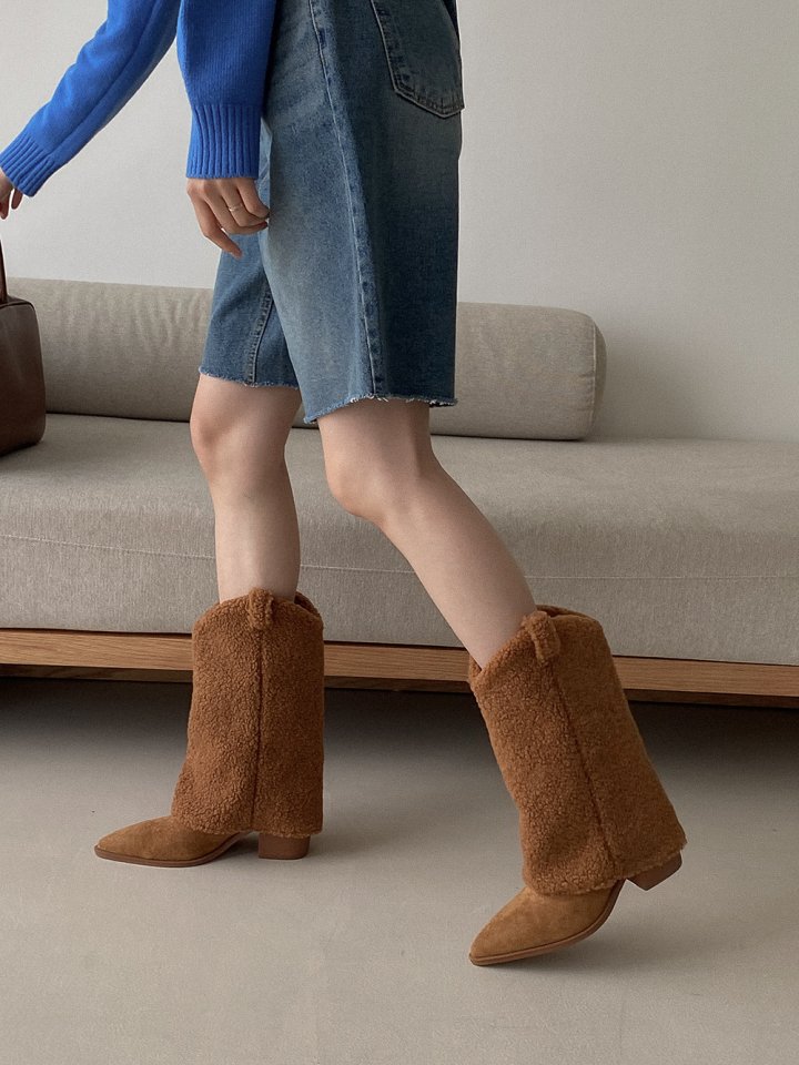 Vade - Korean Women Fashion - #momslook - V-Cut Half Mid Boots - 9