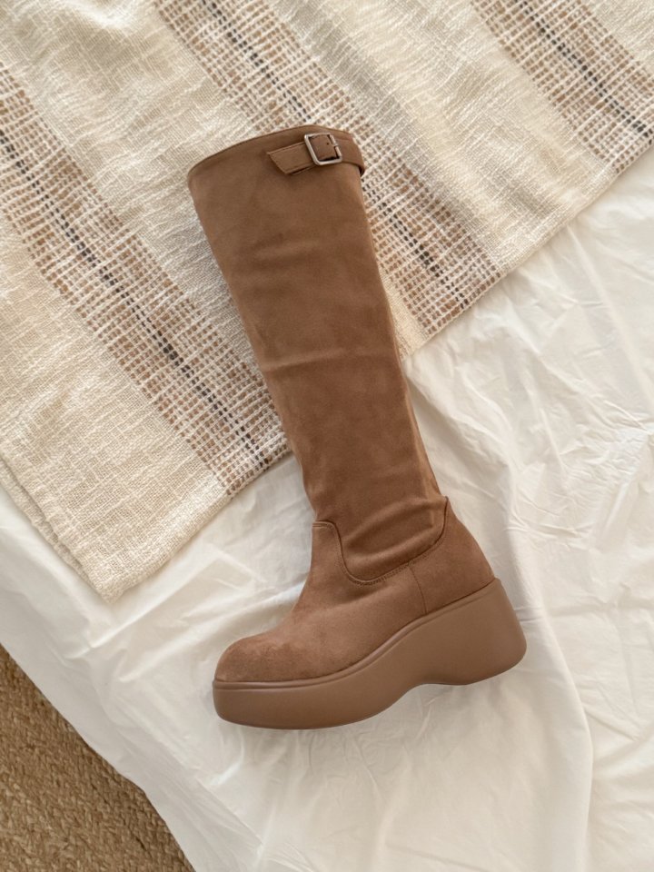 Vade - Korean Women Fashion - #womensfashion - Platform Half Mid Suede Boots - 4