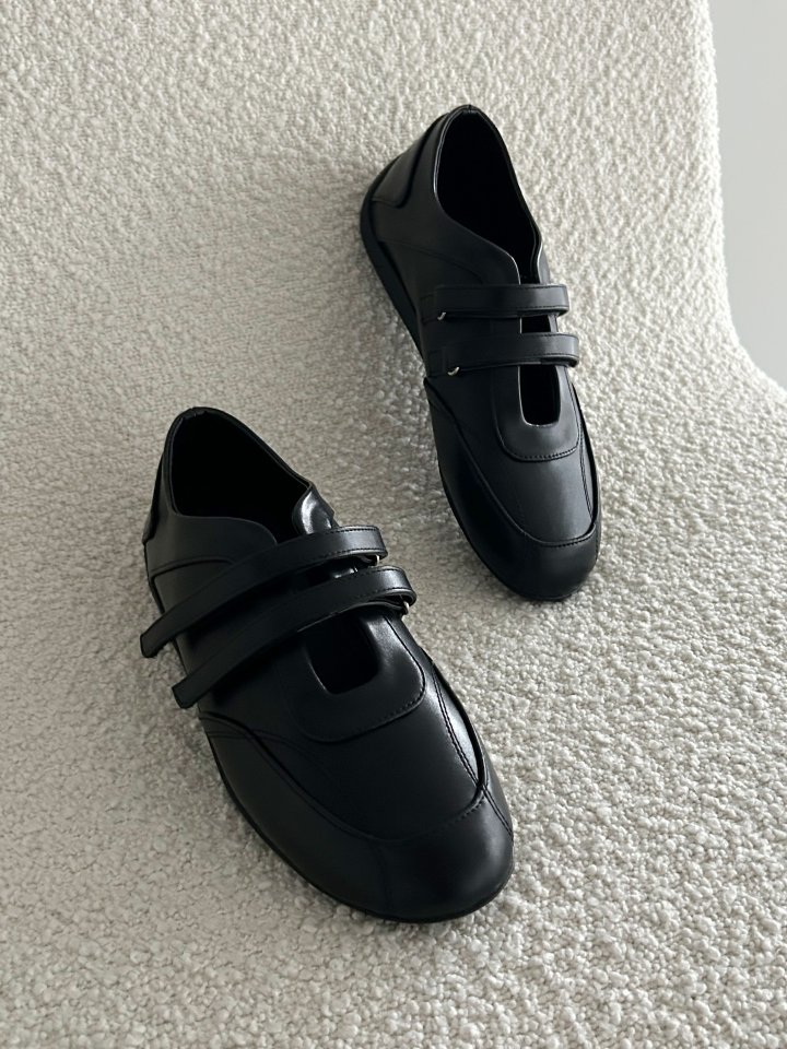 Vade - Korean Women Fashion - #momslook - Strap Daily Loafers - 2