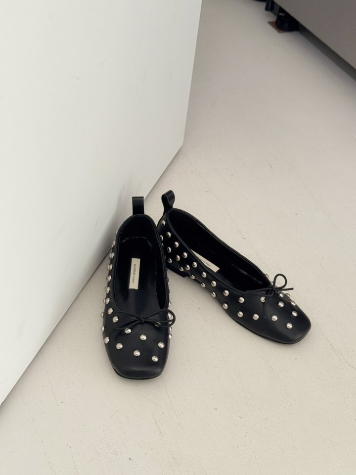 Vade - Korean Women Fashion - #momslook - Studded Dot Flats - 6