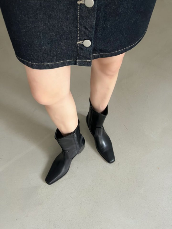 Vade - Korean Women Fashion - #momslook - Short Half Middle Boots - 9