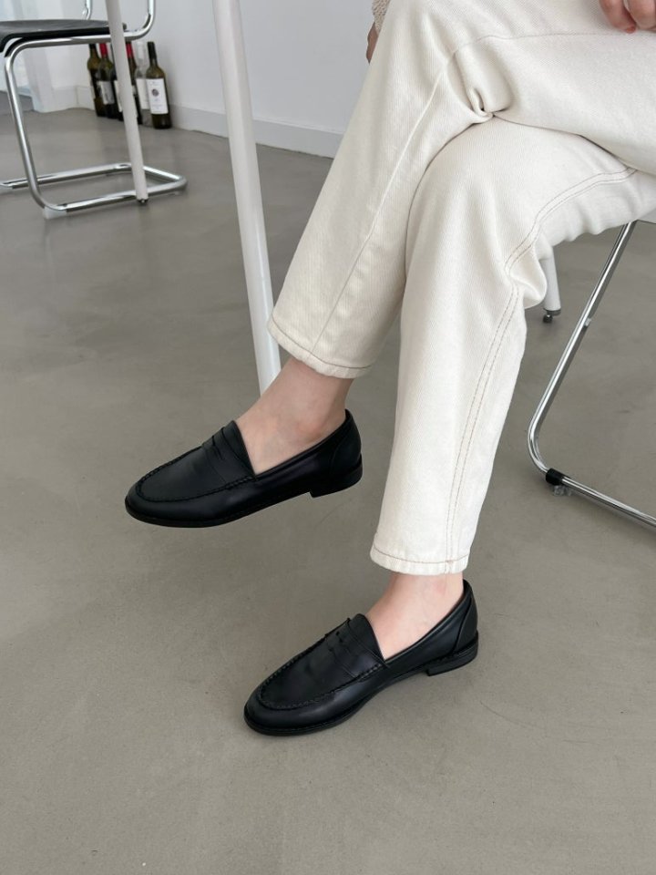 Vade - Korean Women Fashion - #thelittlethings - PU Low Heel Loafers - 4