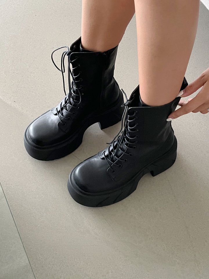 Vade - Korean Women Fashion - #momslook - Middle Walker Boots - 2